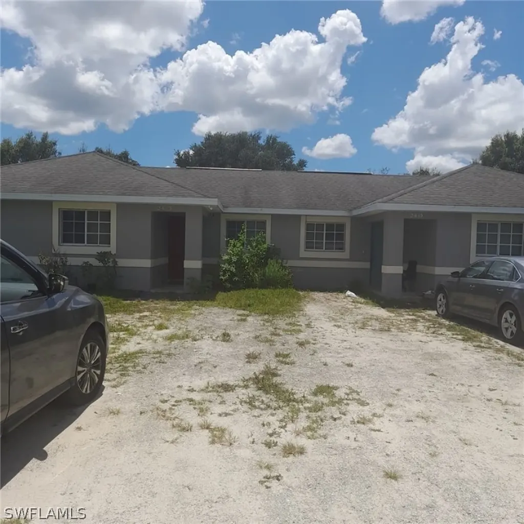 2413/2415 Venice Avenue N Lehigh Acres FL 33971