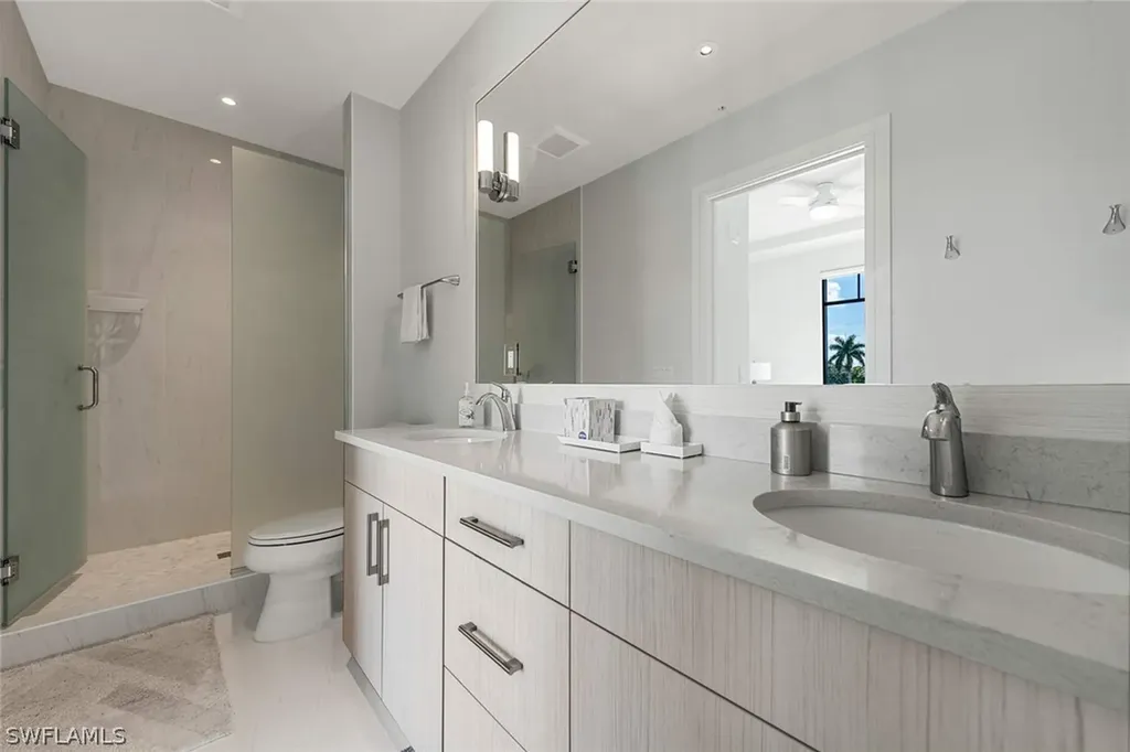 101 8th Street S Naples FL 34102