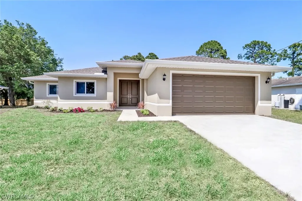 2916 46th Street SW Lehigh Acres FL 33976