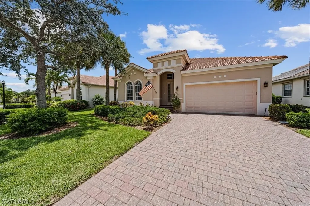 8909 Dartmoor Way Fort Myers FL 33908