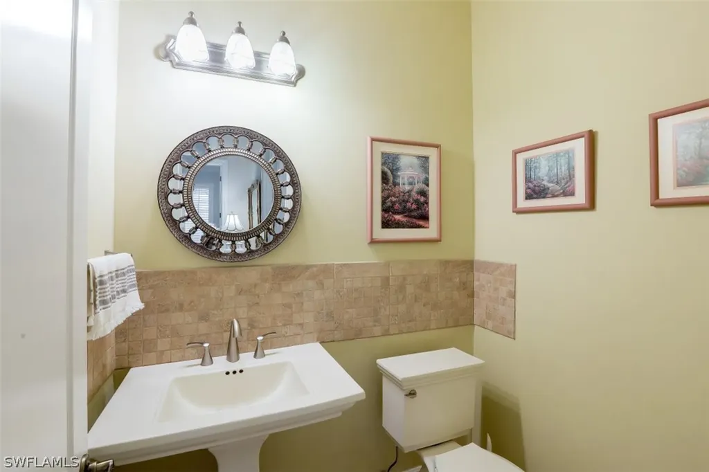 3660 7th Avenue NW Naples FL 34120