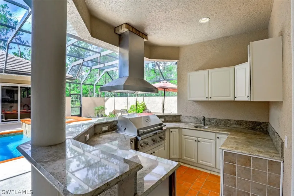 3660 7th Avenue NW Naples FL 34120