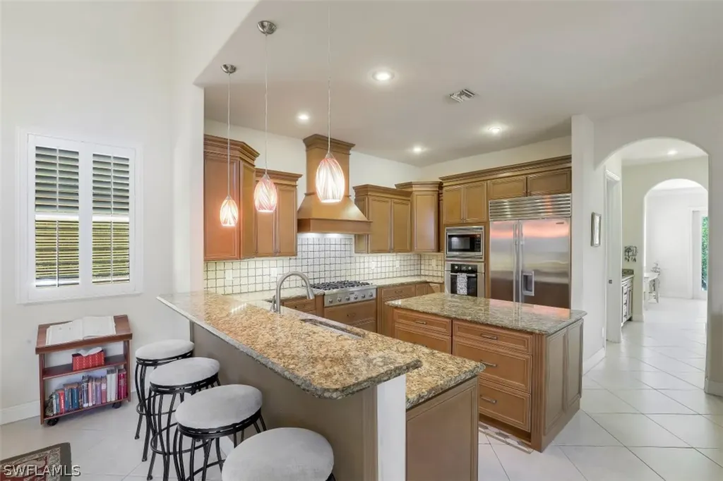 3660 7th Avenue NW Naples FL 34120