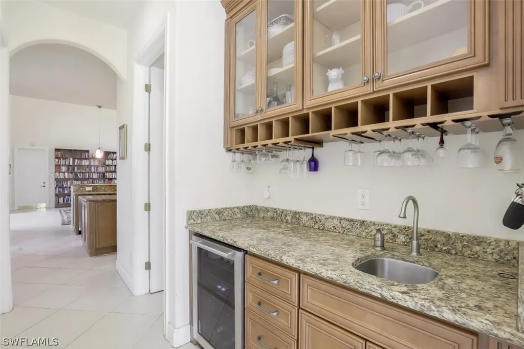 3660 7th Avenue NW Naples FL 34120