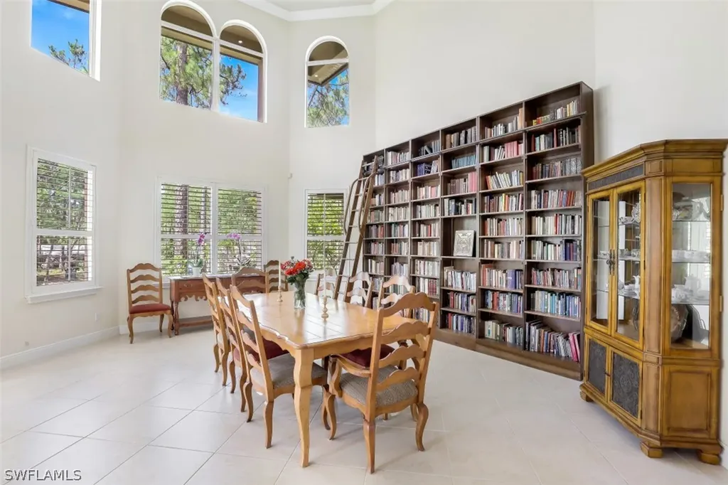 3660 7th Avenue NW Naples FL 34120