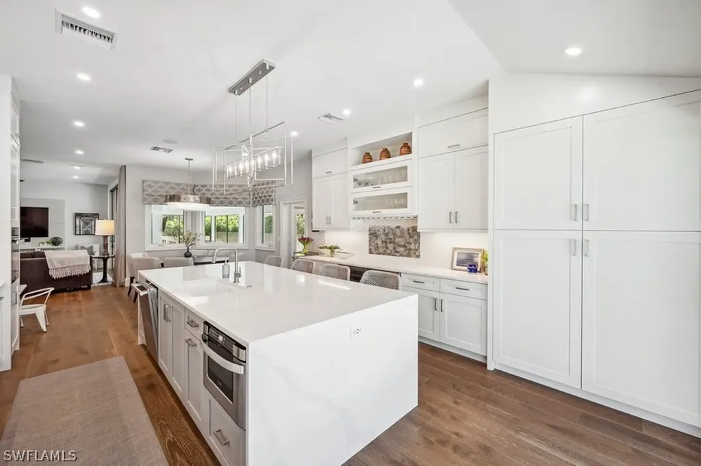 1810 Medea Court Naples FL 34109