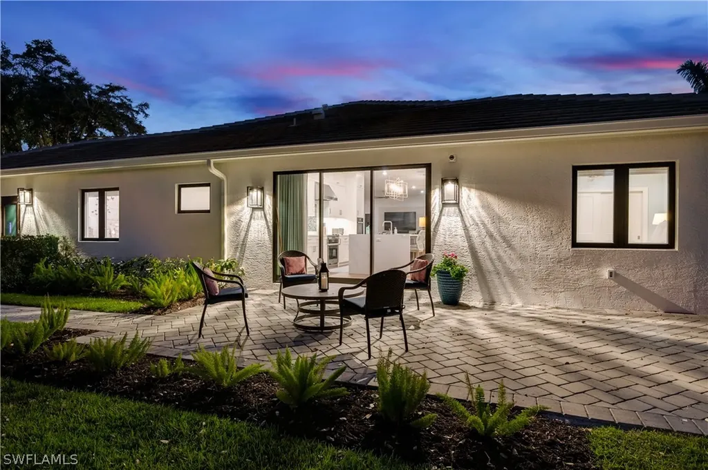 1810 Medea Court Naples FL 34109