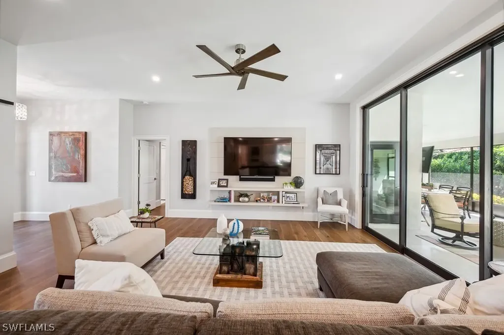 1810 Medea Court Naples FL 34109