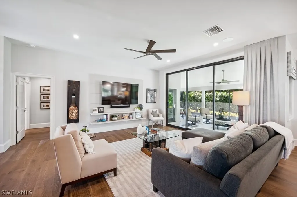 1810 Medea Court Naples FL 34109