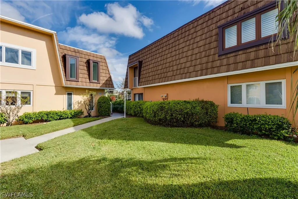 Naples FL, 425 Meadowlark Lane, Unit 425A