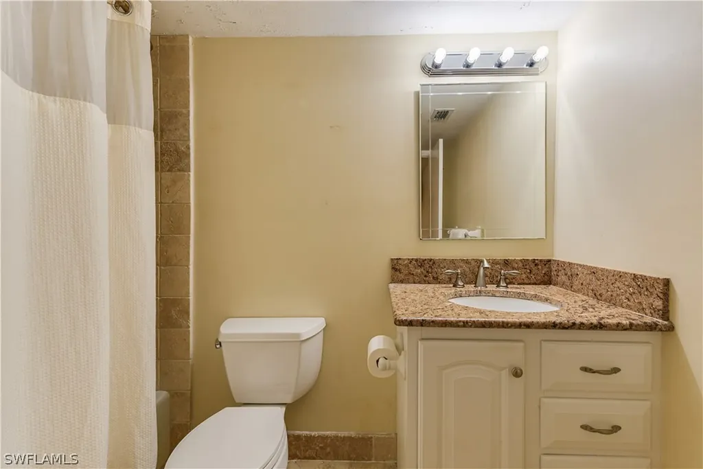 425 Meadowlark Lane Naples FL 34105