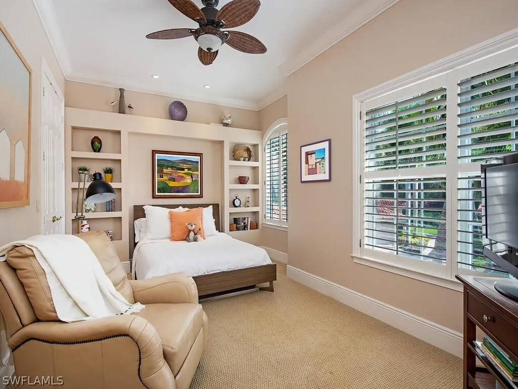2614 L'ermitage Lane Naples FL 34105