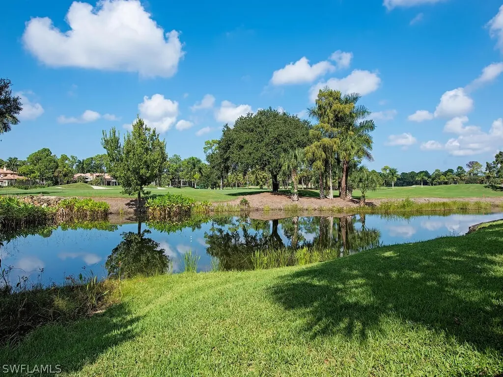 2614 L'ermitage Lane Naples FL 34105