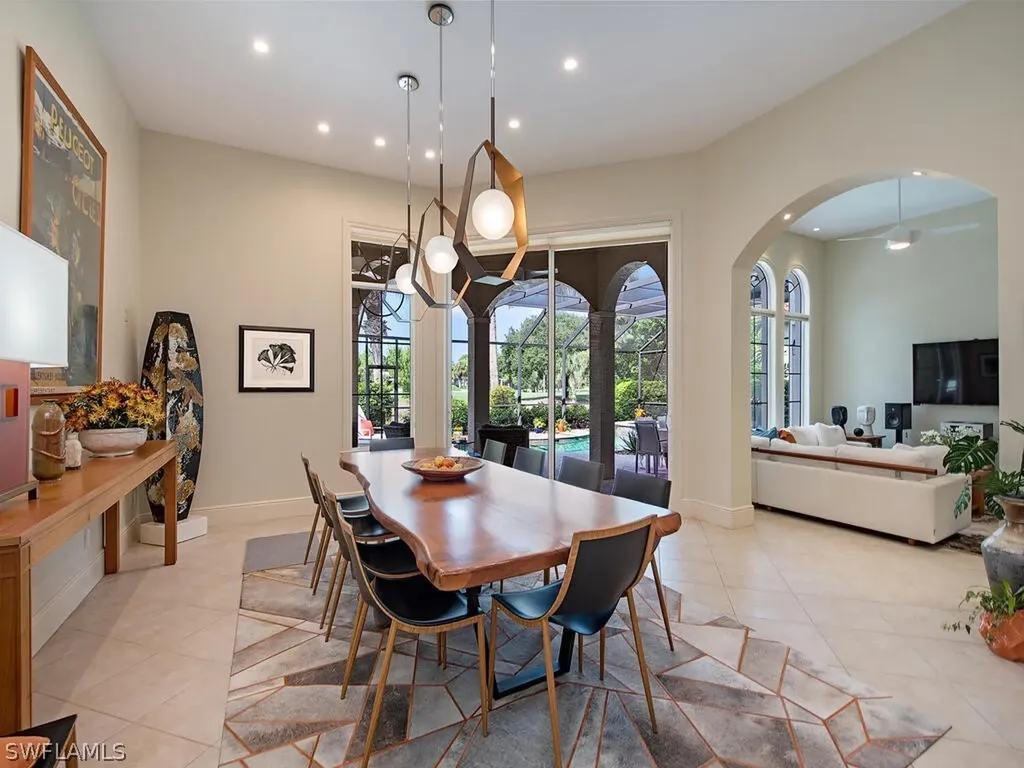 2614 L'ermitage Lane Naples FL 34105