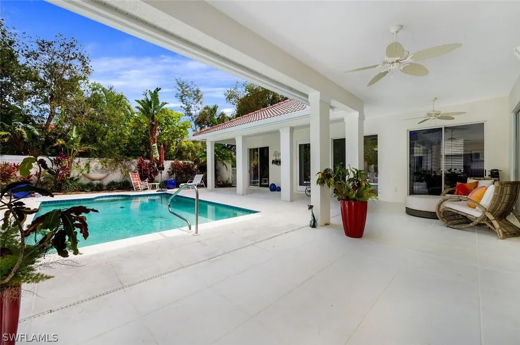 224 Monterey Drive Naples FL 34119