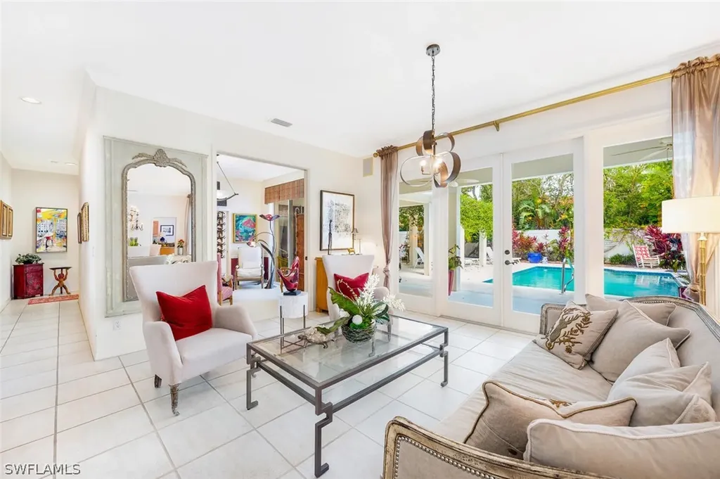 224 Monterey Drive Naples FL 34119