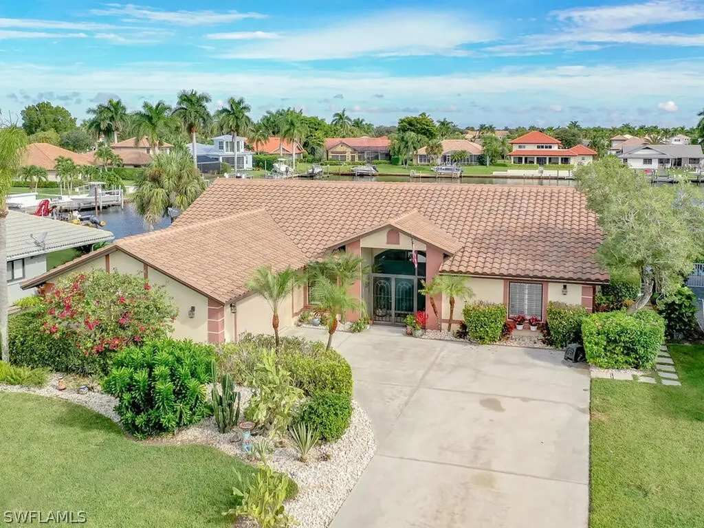 107 Newport Cay Naples FL 34114