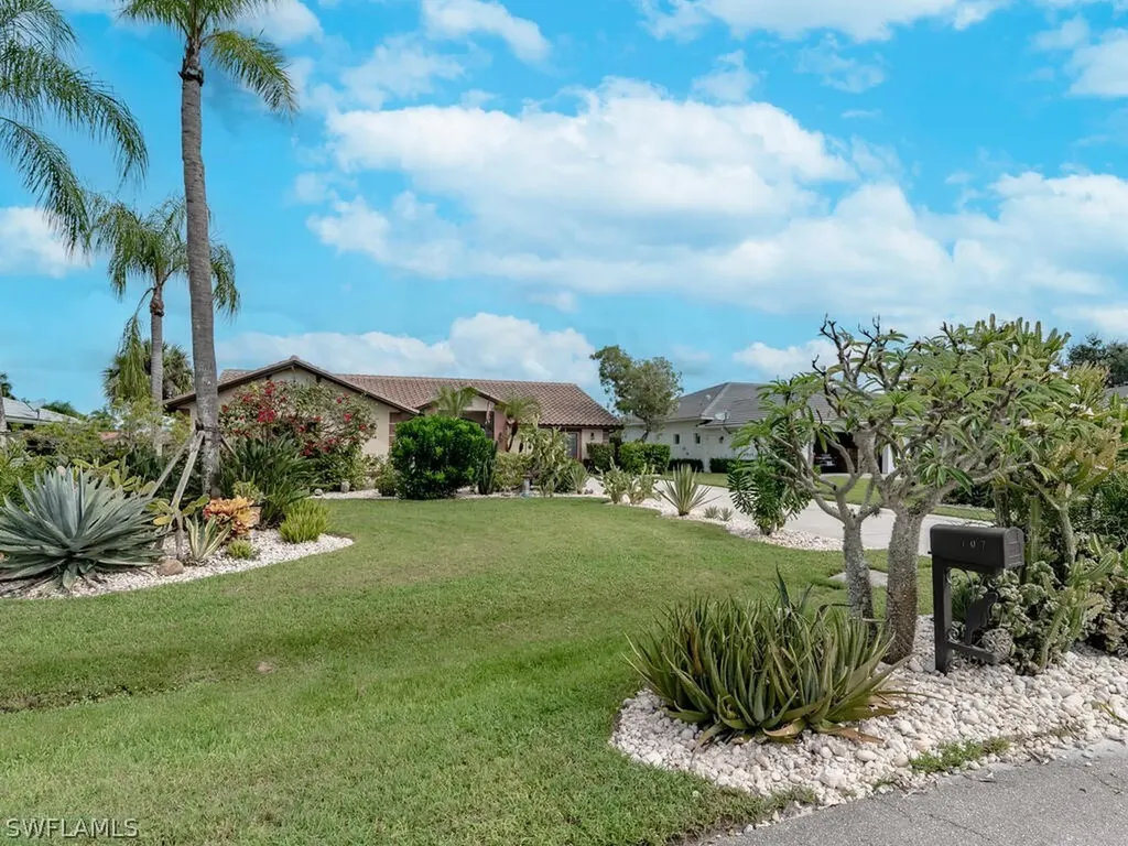 107 Newport Cay Naples FL 34114