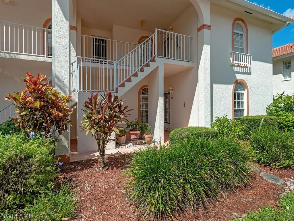 529 Mardel Drive Naples FL 34104