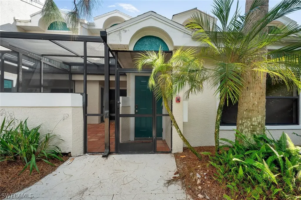 Naples FL, 79 Emerald Woods Drive, Unit J11