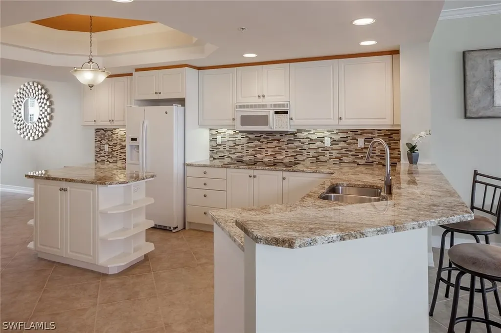 425 Dockside Drive Naples FL 34110