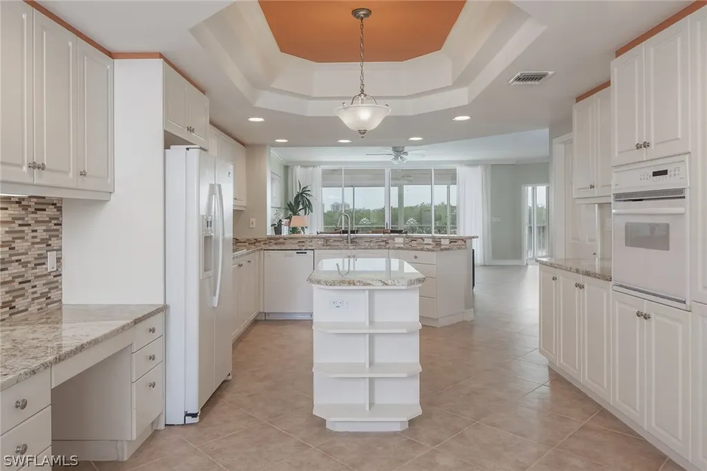 425 Dockside Drive Naples FL 34110