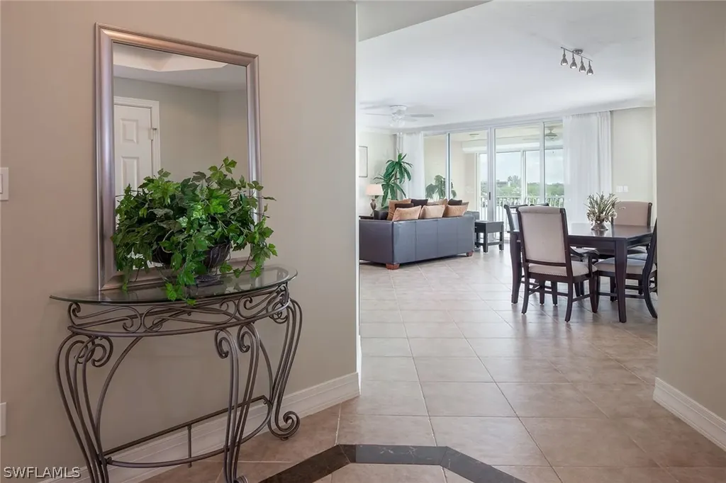 425 Dockside Drive Naples FL 34110