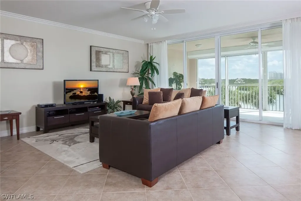425 Dockside Drive Naples FL 34110