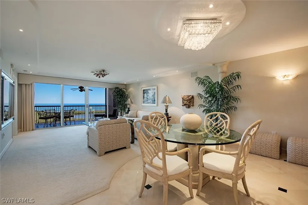 6825 Grenadier Boulevard Naples FL 34108