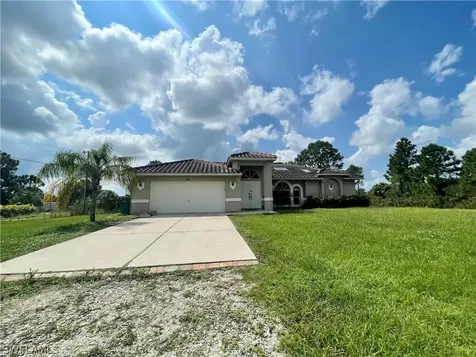 3880 64TH Avenue NE Naples FL 34120