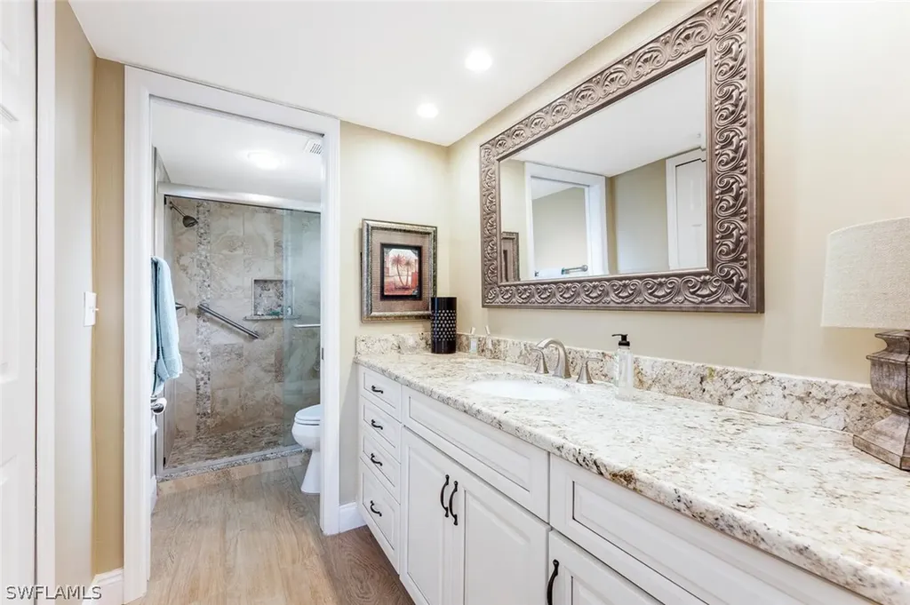 529 Lake Louise Circle Naples FL 34110
