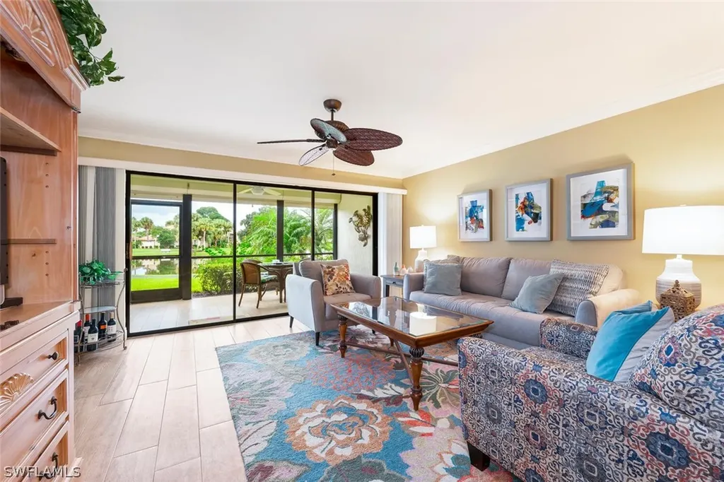 529 Lake Louise Circle Naples FL 34110