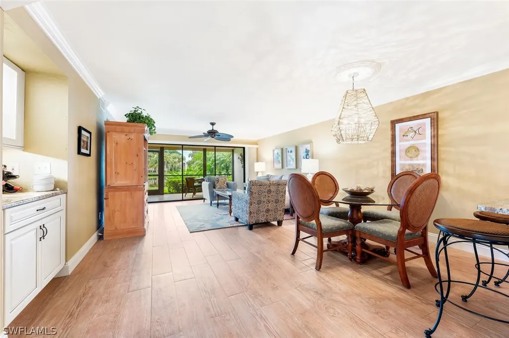 529 Lake Louise Circle Naples FL 34110