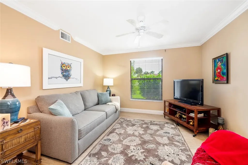 529 Lake Louise Circle Naples FL 34110