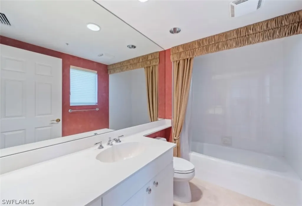 7575 Pelican Bay Boulevard Naples FL 34108