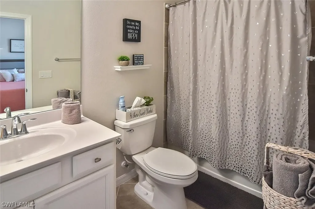 19419 Elston Way Estero FL 33928