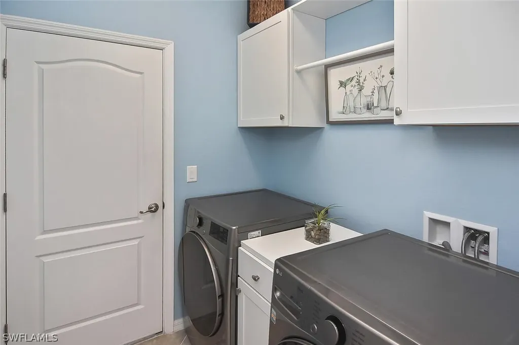 19419 Elston Way Estero FL 33928