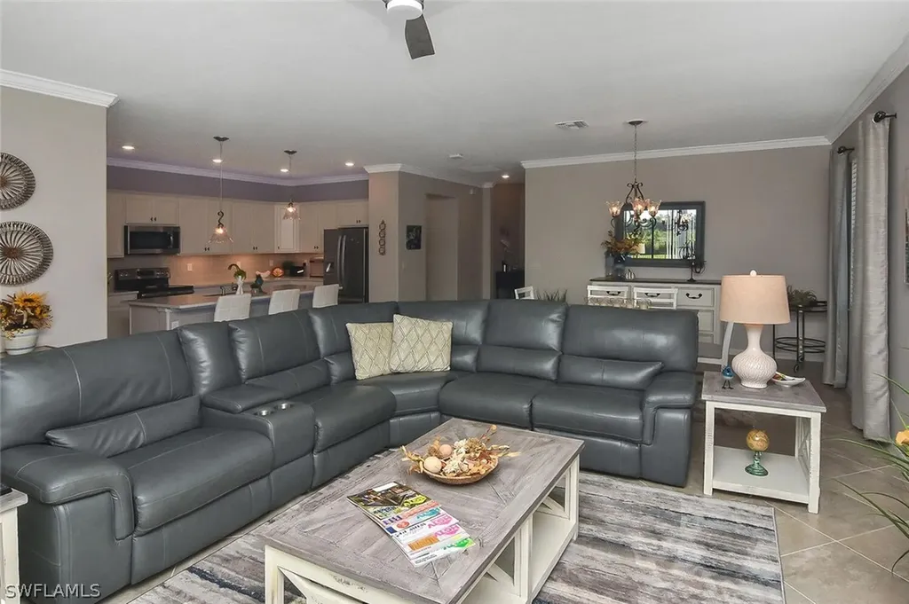 19419 Elston Way Estero FL 33928