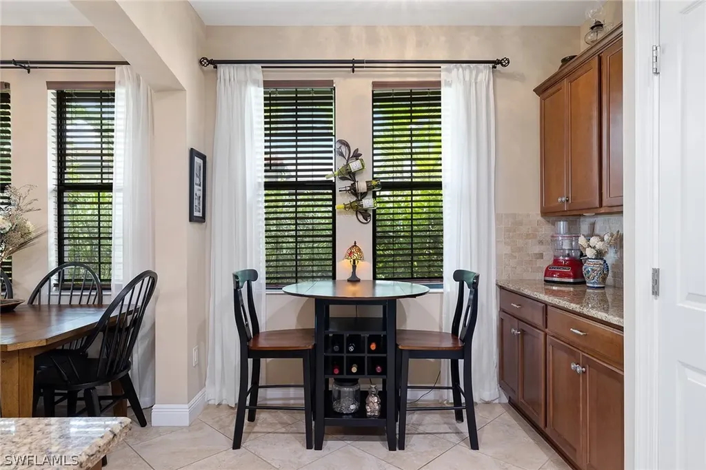 1439 Santiago Circle Naples FL 34113