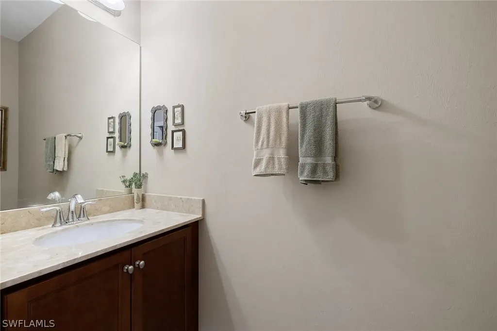 1439 Santiago Circle Naples FL 34113