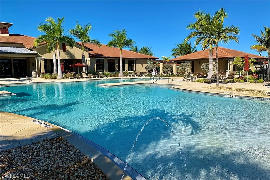 1439 Santiago Circle Naples FL 34113
