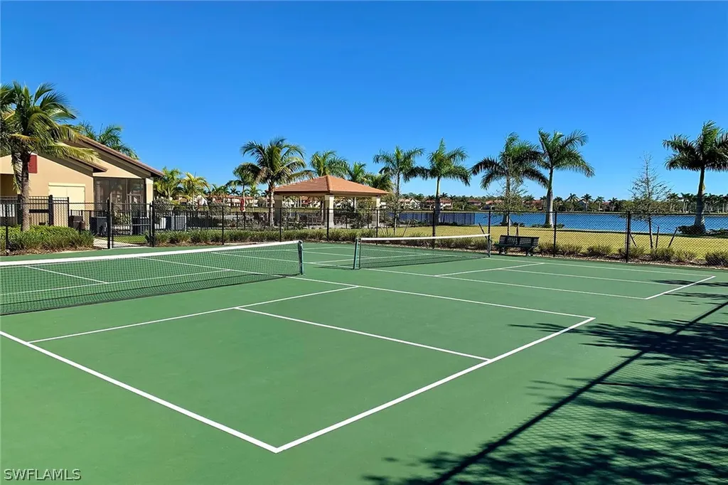 1439 Santiago Circle Naples FL 34113