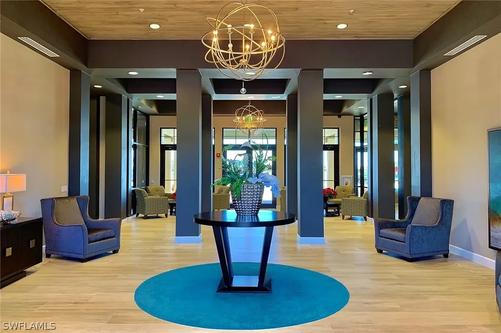1439 Santiago Circle Naples FL 34113