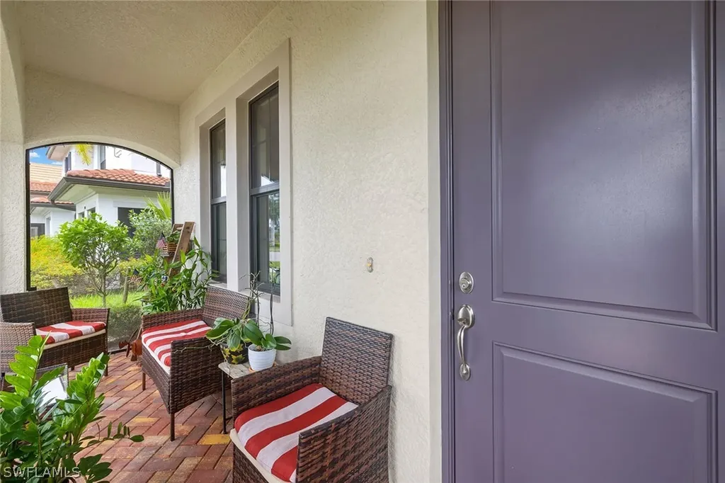 1439 Santiago Circle Naples FL 34113