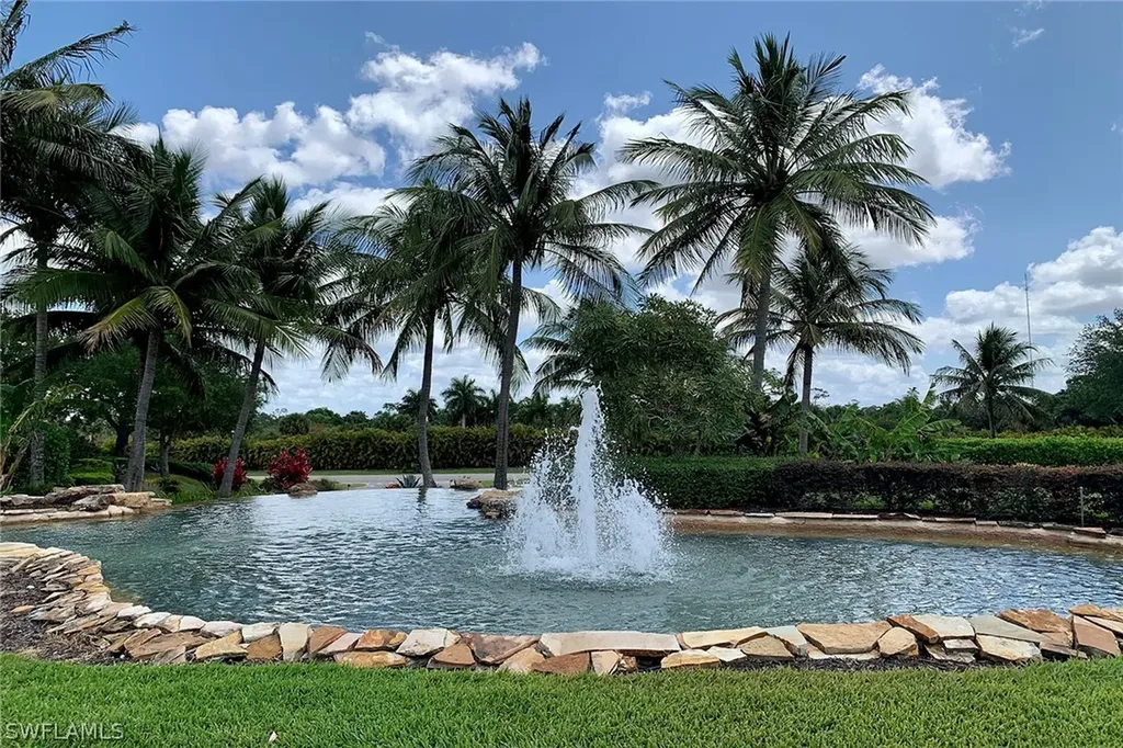 1439 Santiago Circle Naples FL 34113