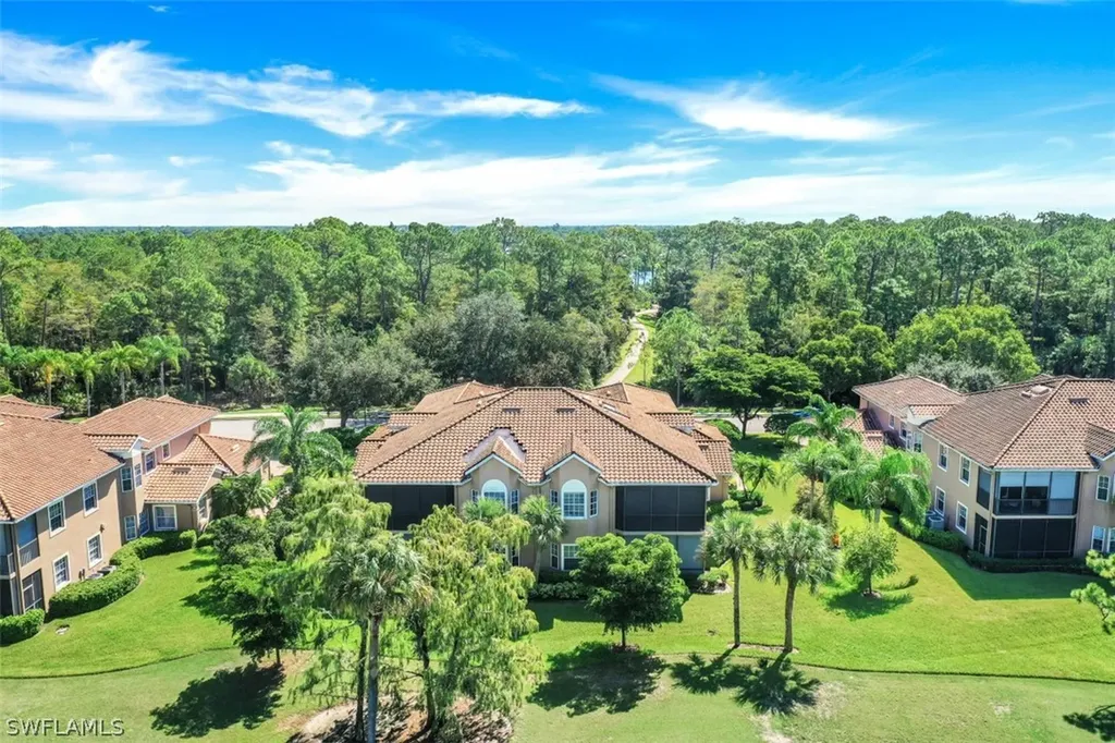 6049 Ashford Lane Naples FL 34110