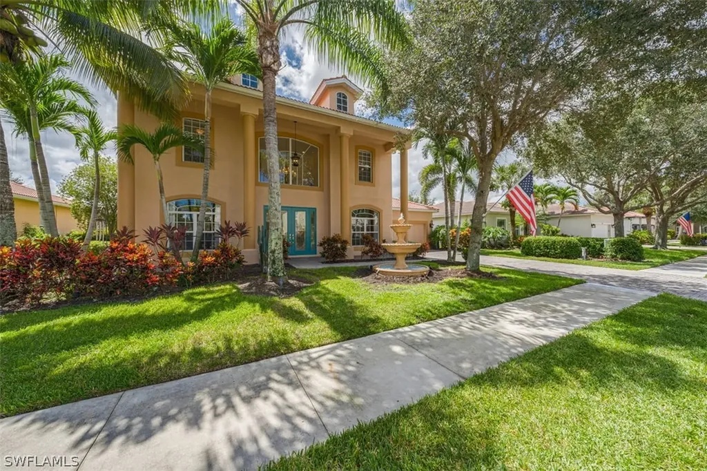 Naples FL, 8486 Laurel Lakes Cove