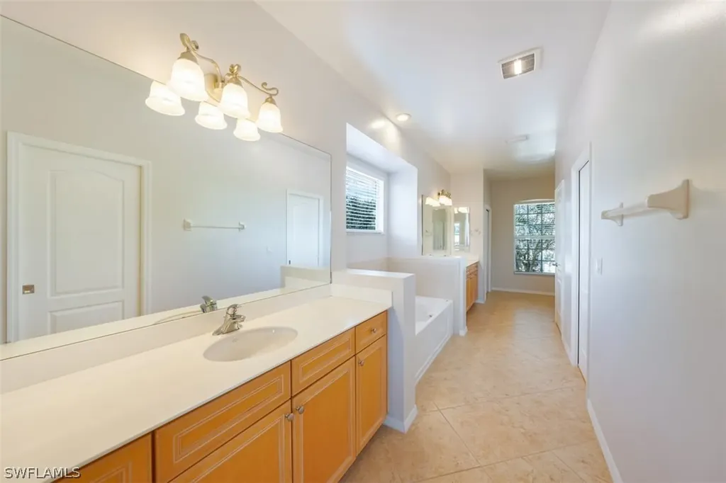 8486 Laurel Lakes Cove Naples FL 34119
