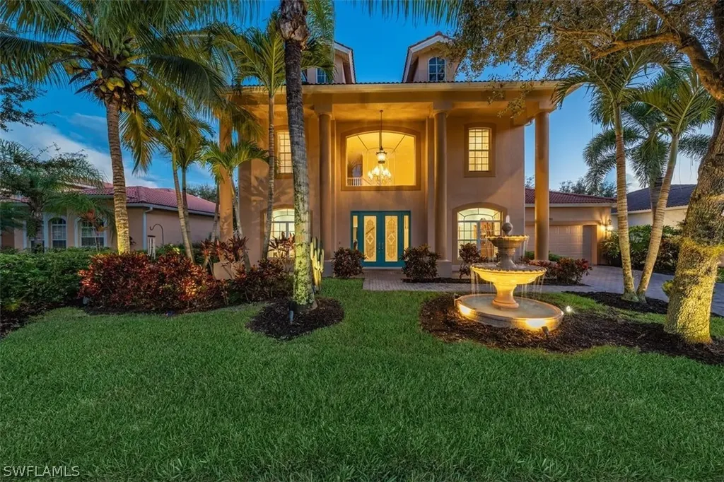 8486 Laurel Lakes Cove Naples FL 34119