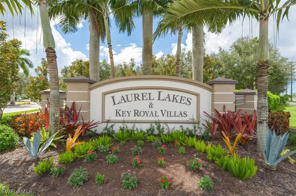 8486 Laurel Lakes Cove Naples FL 34119
